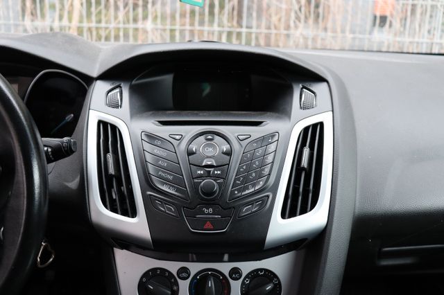 Fahrzeugabbildung Ford Focus Turnier Champions Edition BASTLERFAHRZEUG!