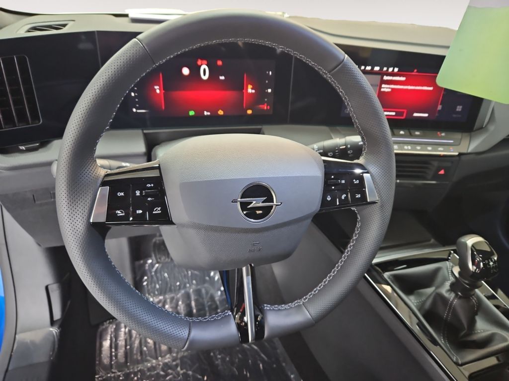 Fahrzeugabbildung Opel Astra Sports Tourer 1.2 Turbo GS AHZV