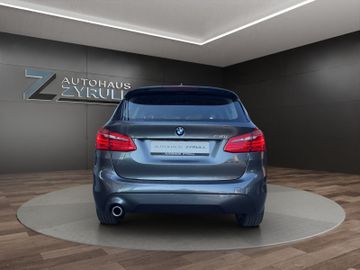 BMW 218 - 6