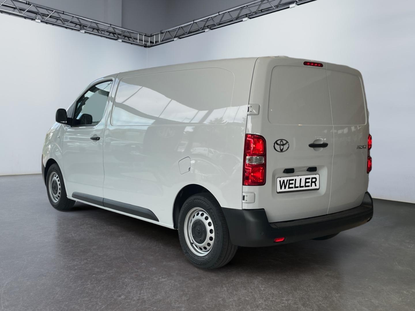 Toyota Proace 1.5L Diesel (120 PS) 2x4 4 Türen L1 Work