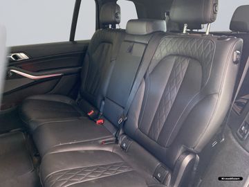BMW X7 - 9