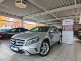Mercedes-Benz GLA 180 Urban Automatik Kamera Bi-Xenon - silberne Mercedes-Benz GLA 180
