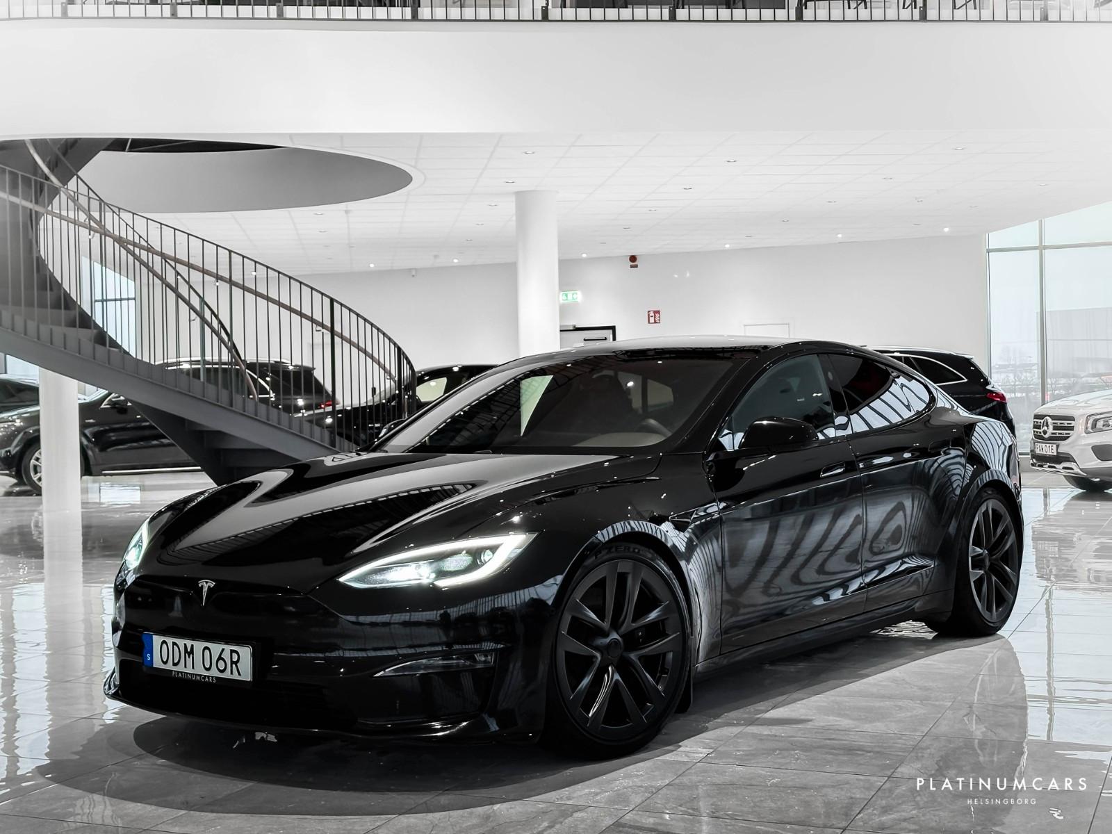 Tesla Model S Plaid 1020hp / NETTO POSSI / YOKE
