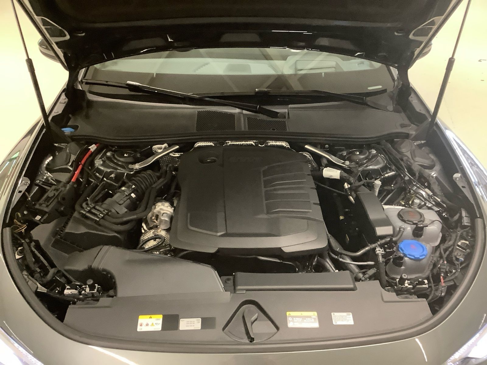 A6 Avant TDI quattro edition one, Headup+Luftfed