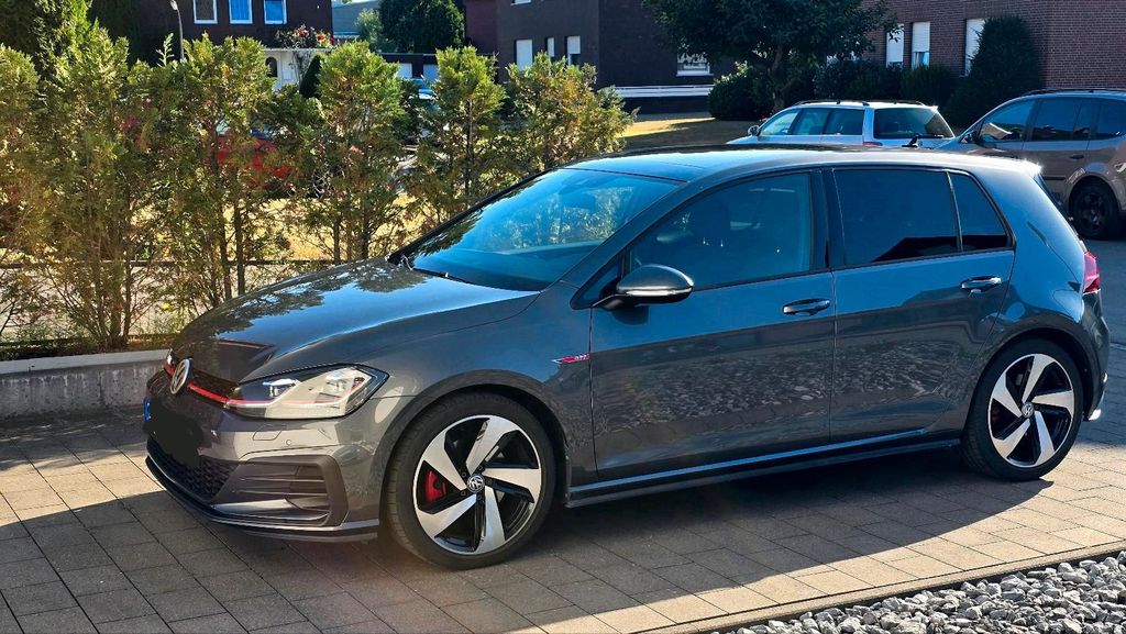 Image of Volkswagen Golf