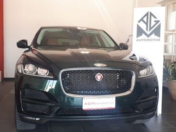Jaguar F-Pace - 1