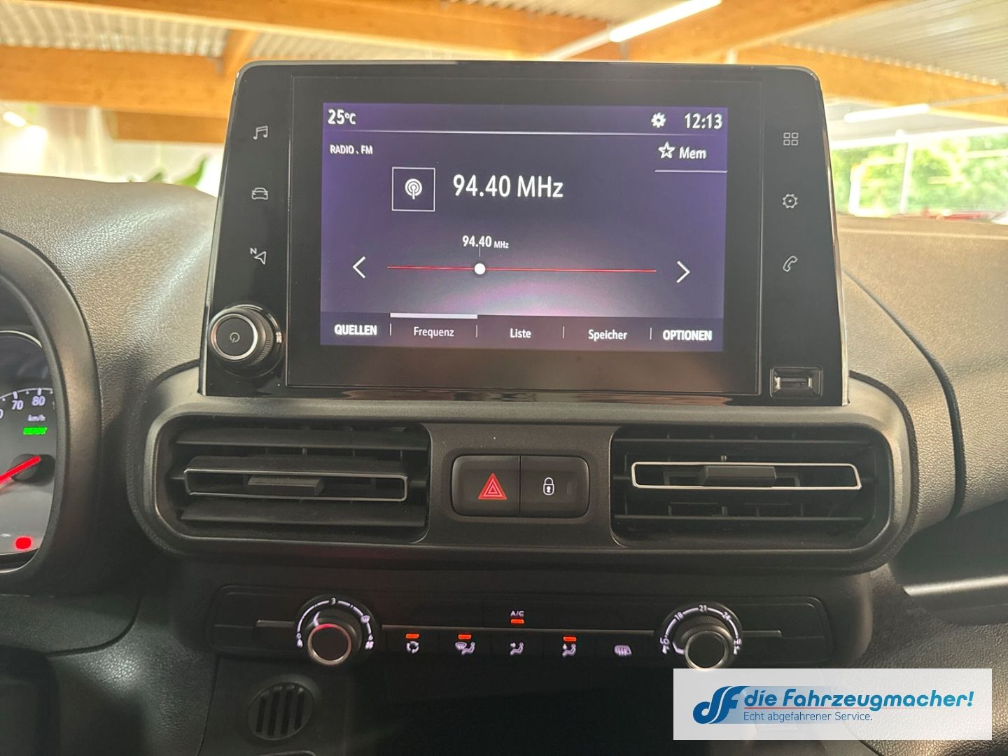 Fahrzeugabbildung Opel Combo E Cargo - e Edition XL LED Apple CarPlay A