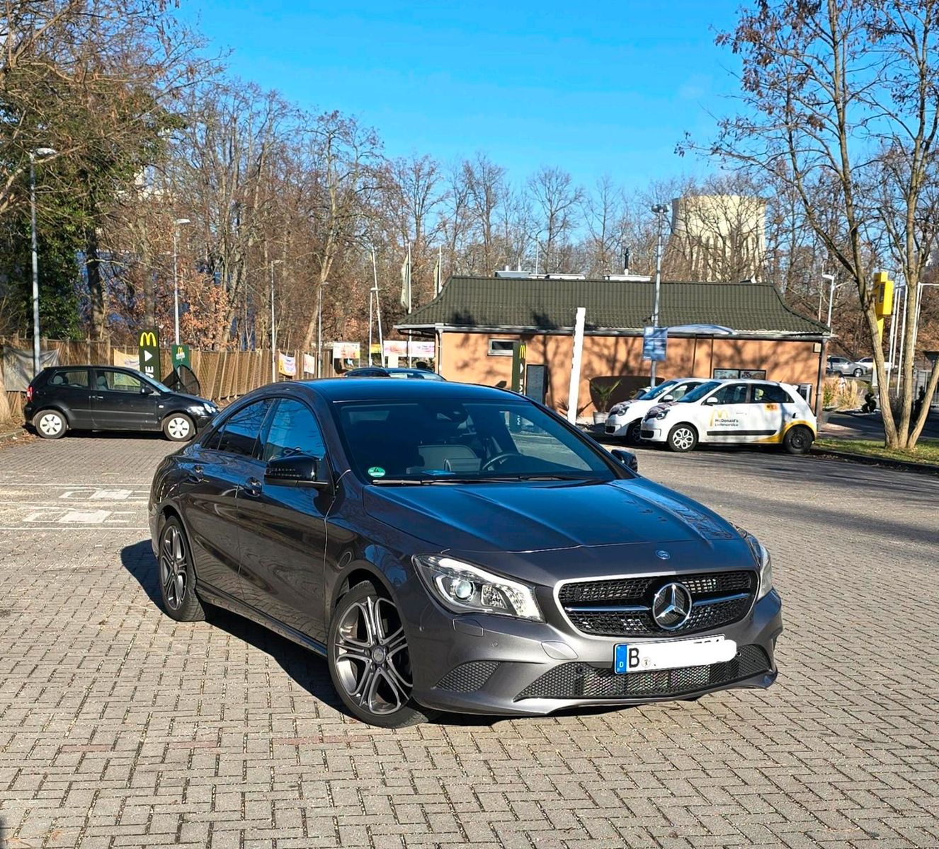 MERCEDES-BENZ Mercedes Benz CLA 180