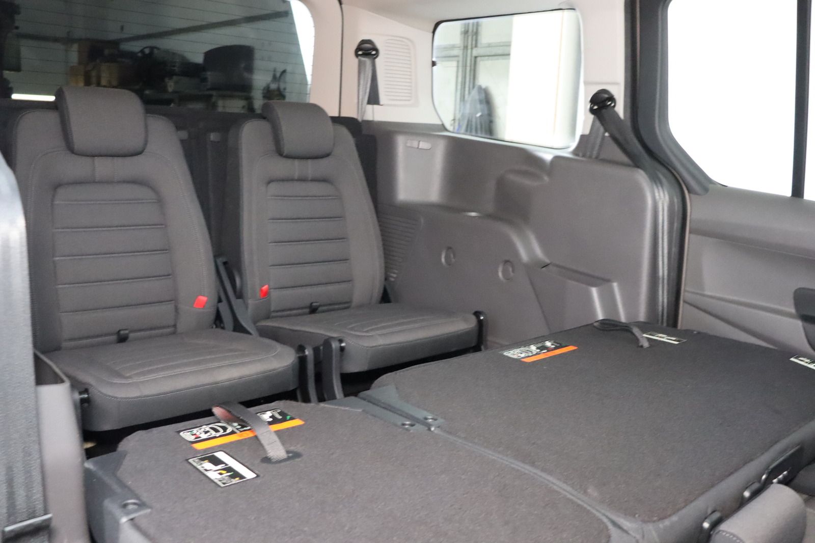Fahrzeugabbildung Ford Grand Tourneo Connect 1.5 ECOBLUE Titanium
