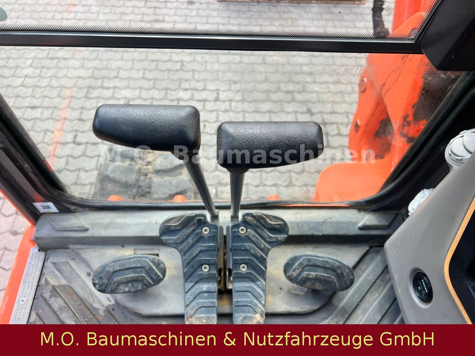 Fahrzeugabbildung Volvo ECR 88 D / SW / AC /