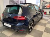 Volkswagen Golf VII GTI 2,0 TFSI BMT Navi,Pano,LED,T5-27 - Volkswagen Golf: GTI V5