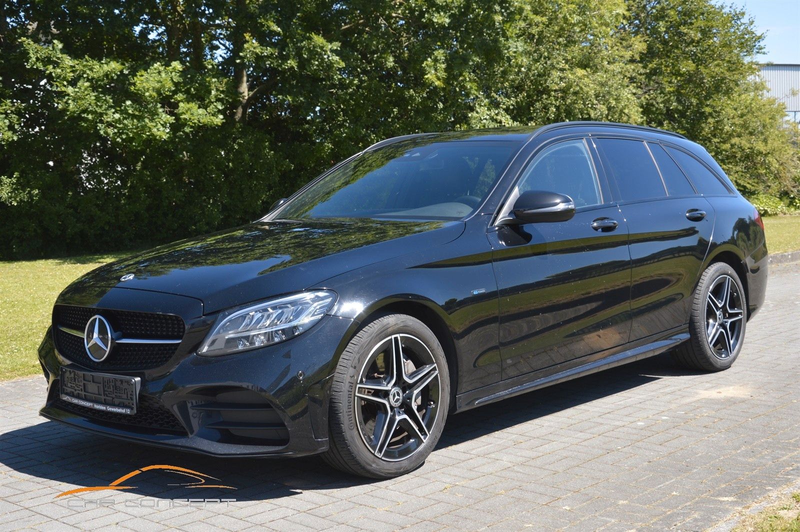 MERCEDES-BENZ C 300de AMG-Line Night Edition LED/NAVI/VIRT/AHK