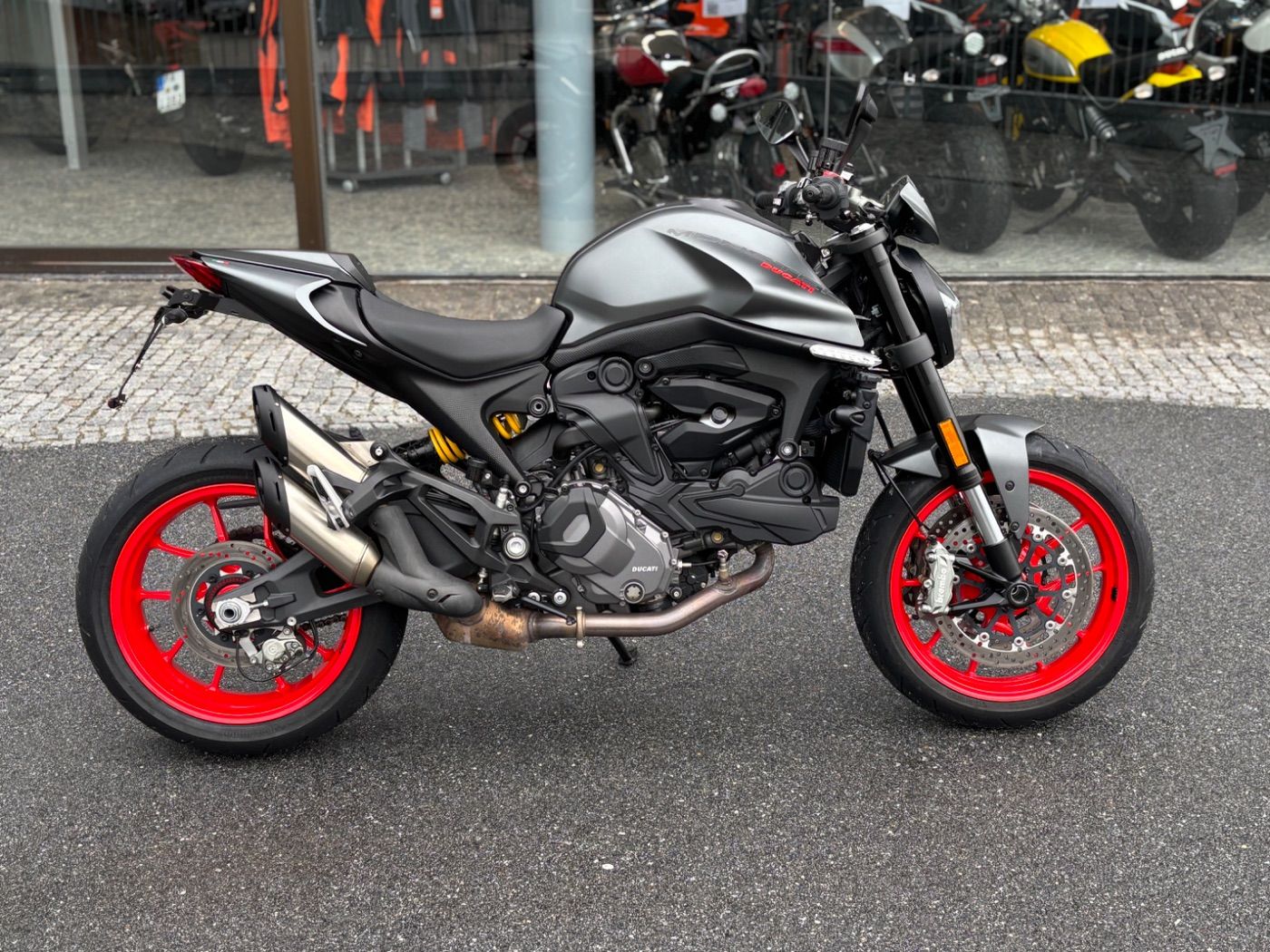 Fahrzeugabbildung Ducati Monster 950+