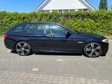 BMW 530d Touring - M-Sportpaket, 20 Zoll, Vollaust. - BMW 530 aus 2011: Kombi, 530d