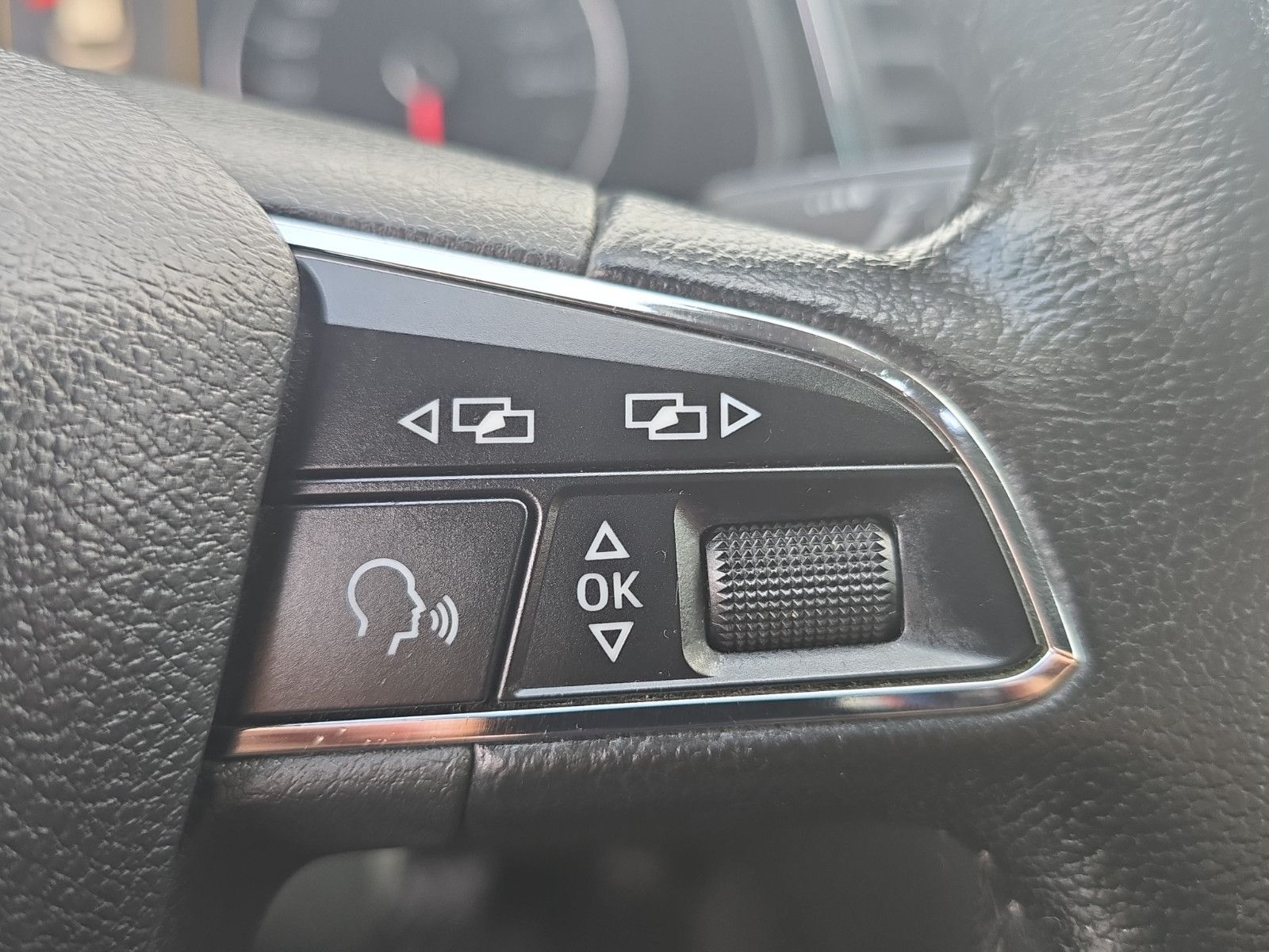 Fahrzeugabbildung SEAT Leon Style Diesel DSG-AUTOMATIK Temp PDC Klima