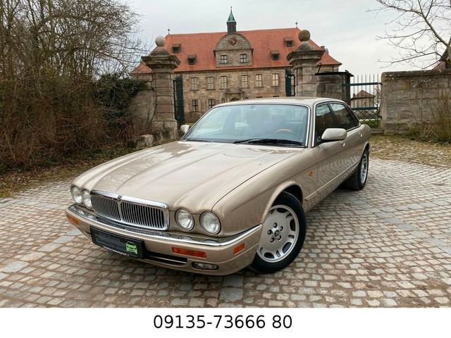 Jaguar XJ6 3,2Ltr Executive Automatik Leder Holz 1.Hand