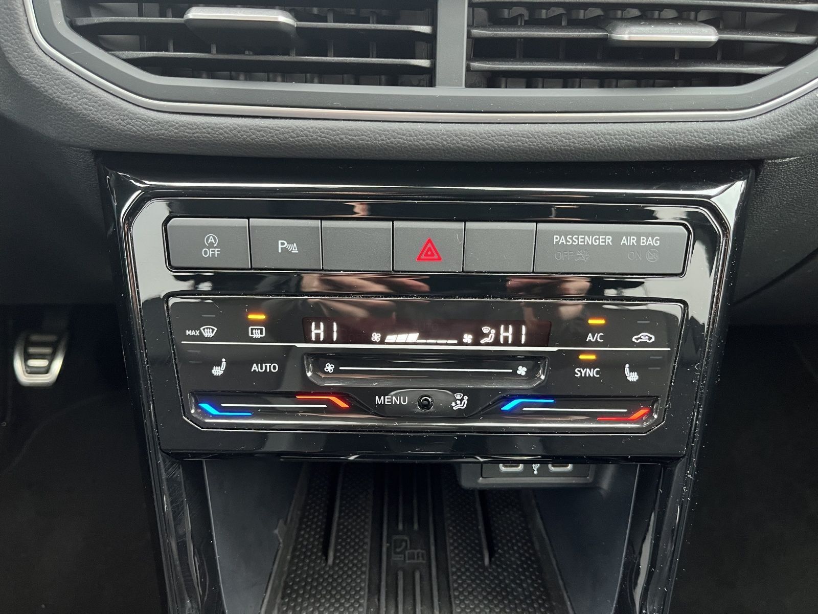 Volkswagen T-Cross - Bild 17