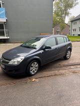 Opel Astra eco flex 2010 - Opel Astra aus 2010 mit Diesel-Antrieb