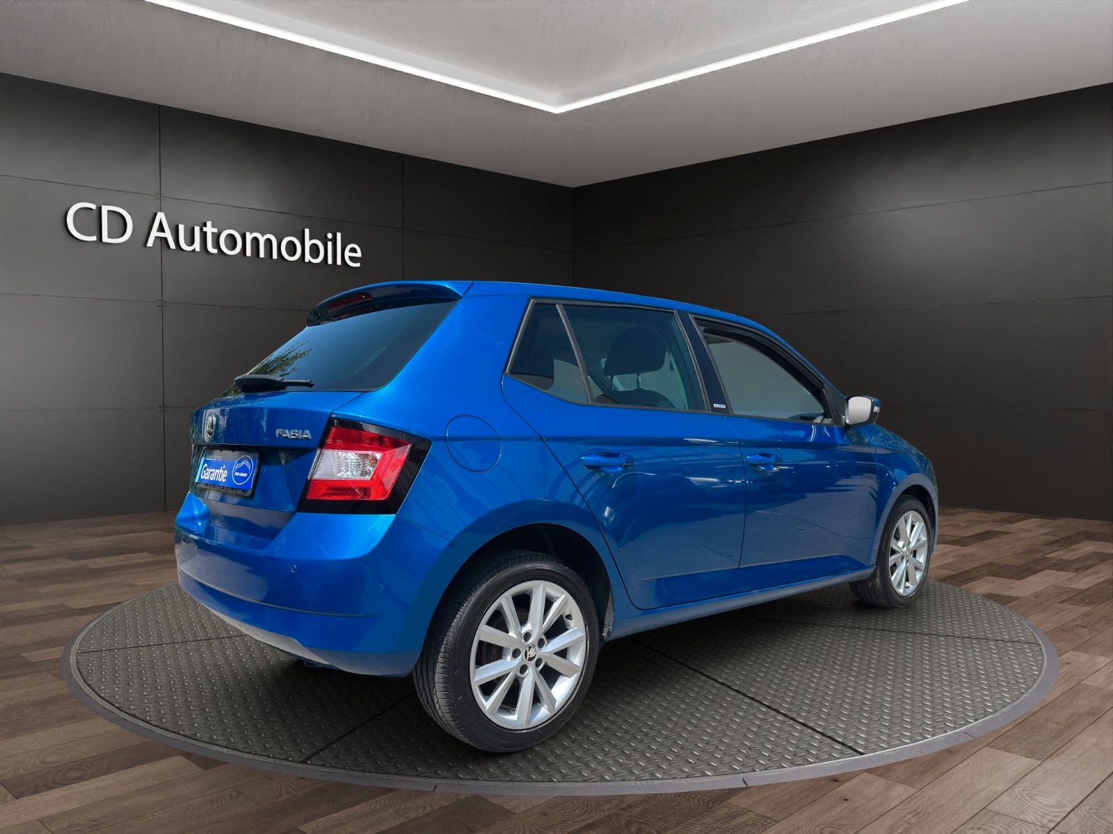 Fahrzeugabbildung SKODA Fabia Joy/NAVI/SHZ/2xPDC/Service Neu !/