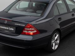 Foto Nummer 14: MERCEDES-BENZ C 180