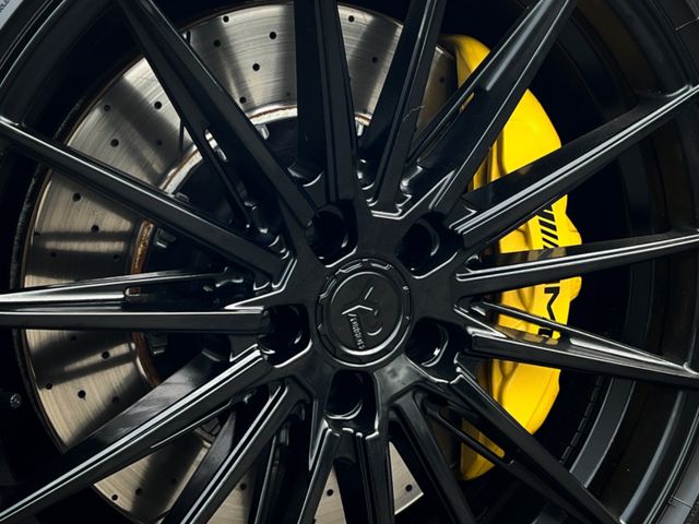 Mercedes-Benz AMG GT R Coupe Speedshift DCT 7G Deutsches Model