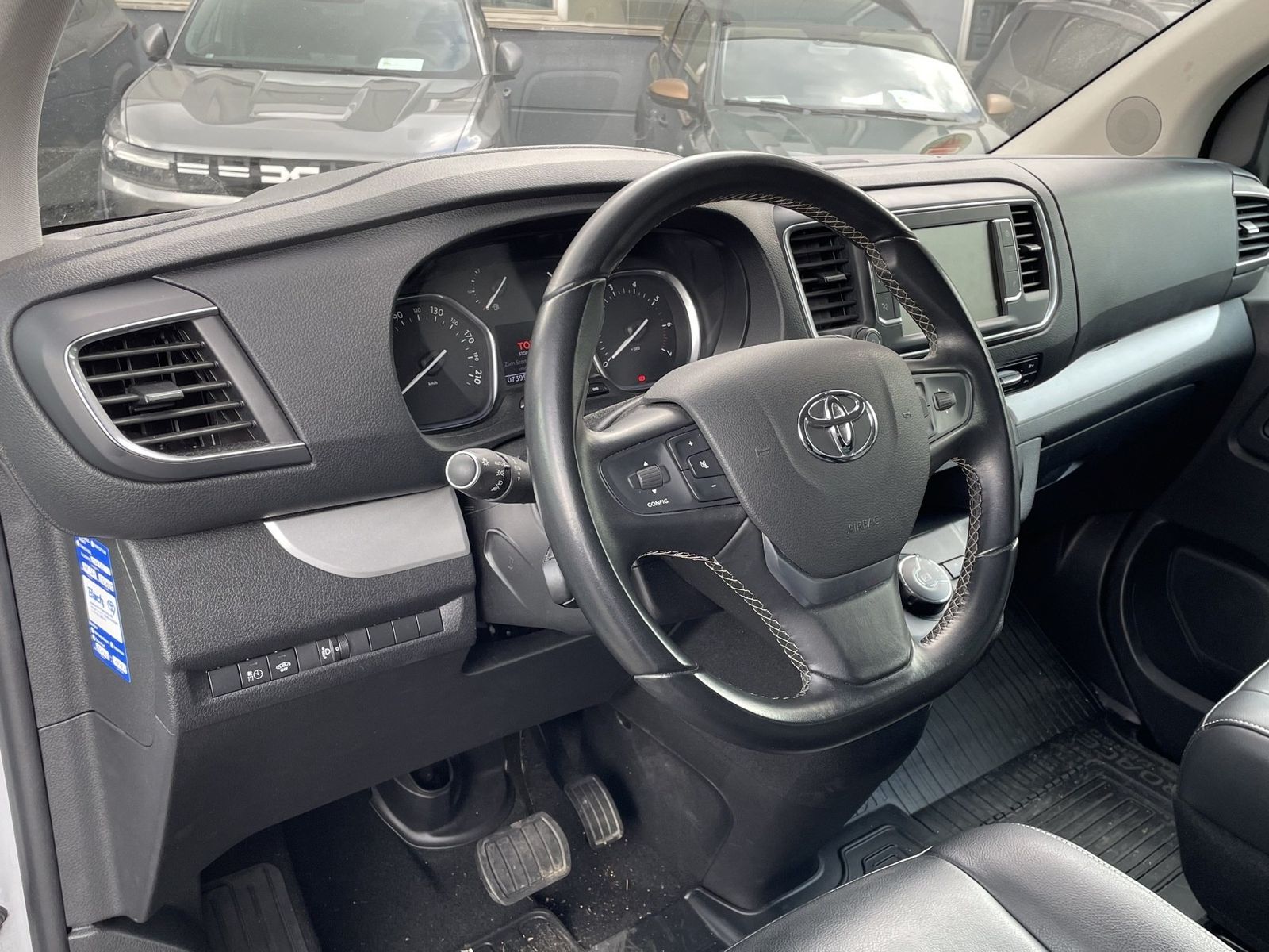 Fahrzeugabbildung Toyota Proace Verso 2.0 D-4D L2 Executive