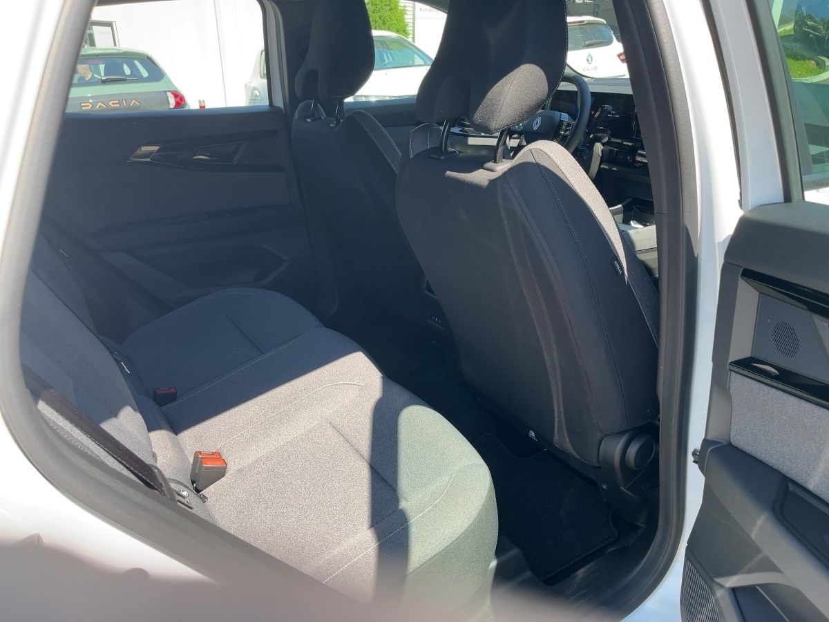 Fahrzeugabbildung Renault Austral Evolution 160 Automatik SHZ 18" GJR