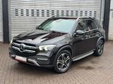 Mercedes-Benz GLE 450 4Matic 7.Sitzer - mit Benzin-Antrieb: Schwarz, mit Navigationssystem, Geländewagen