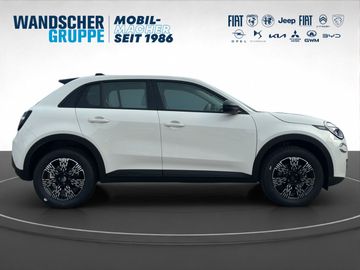 Fiat 600 BUSINESS EDITION MHEV Kam.+LED+Navi+SHZ