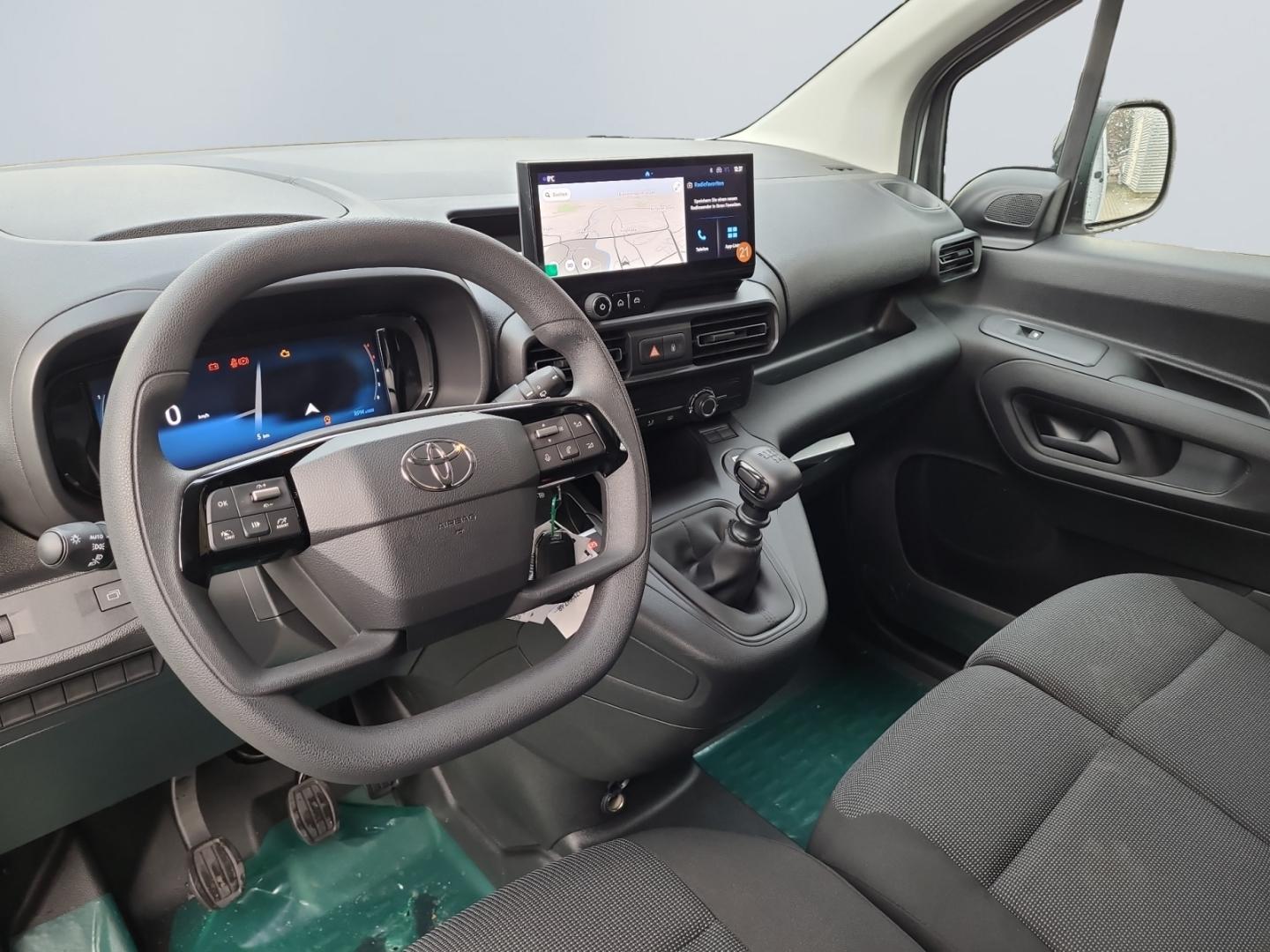 Toyota Proace City 1,5 l D, 102 PS 6MT 4 Türen, 3 Sitz.