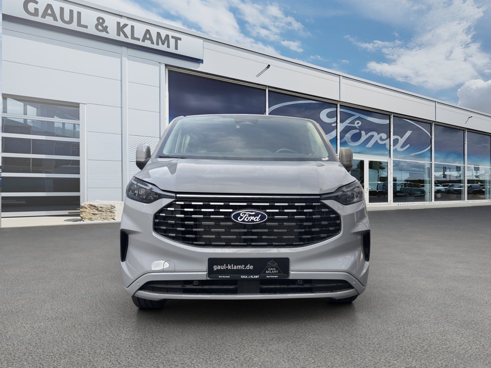 Fahrzeugabbildung Ford Tourneo Custom 320 L2 Tourneo Titanium FWD