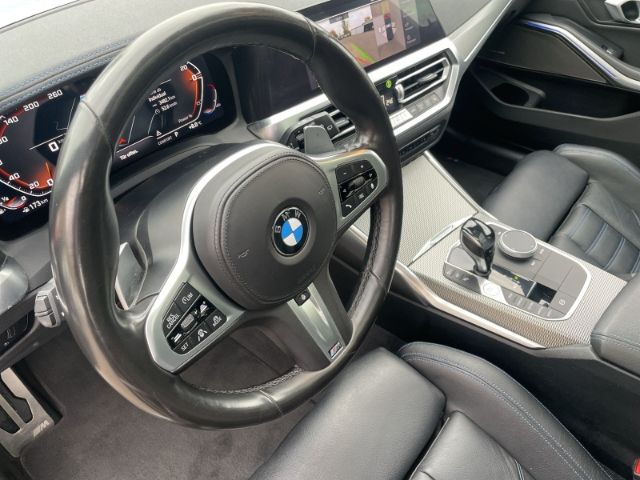 Fahrzeugabbildung BMW 340 i M xDrive Mild-Hybrid Autom. AHK, Panoramad