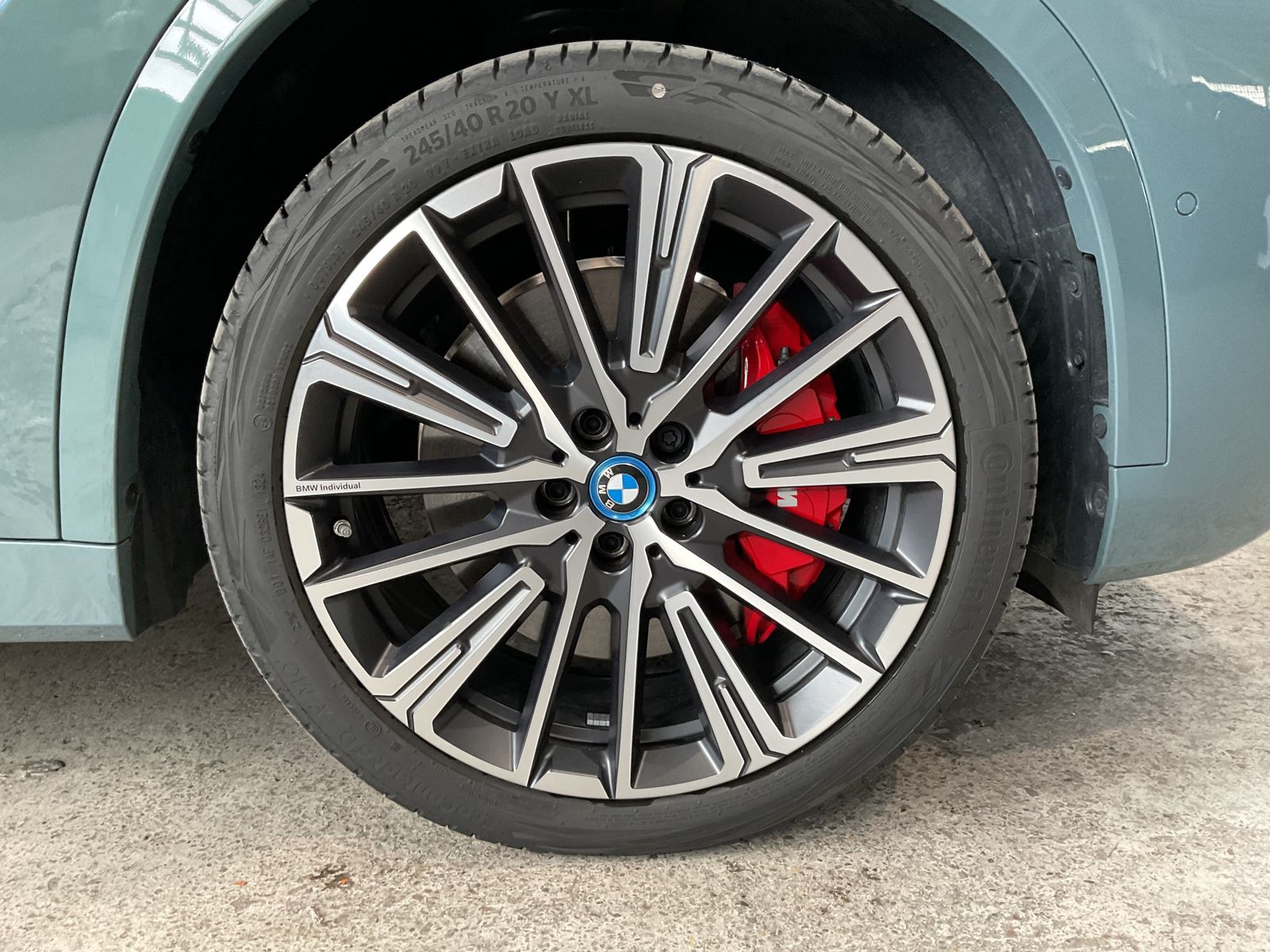 Fahrzeugabbildung BMW X1 xDrive30e M Sportpaket pro, Panorama-Glasdach