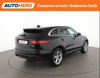 Jaguar F-Pace - 5
