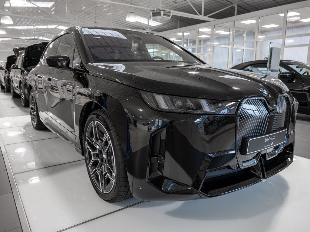 BMW iX - Bild 4