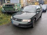 Volkswagen VW Passat / Bastler Fahrzeug - VW Passat Variant von 1998