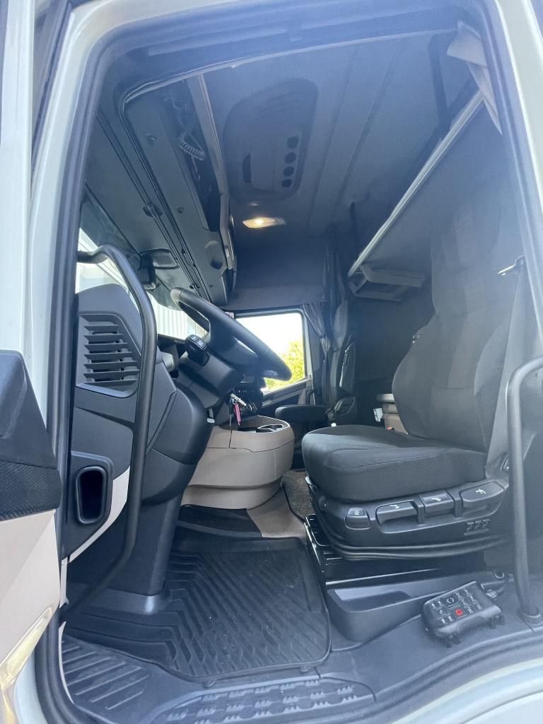 Fahrzeugabbildung DAF FT XG 480