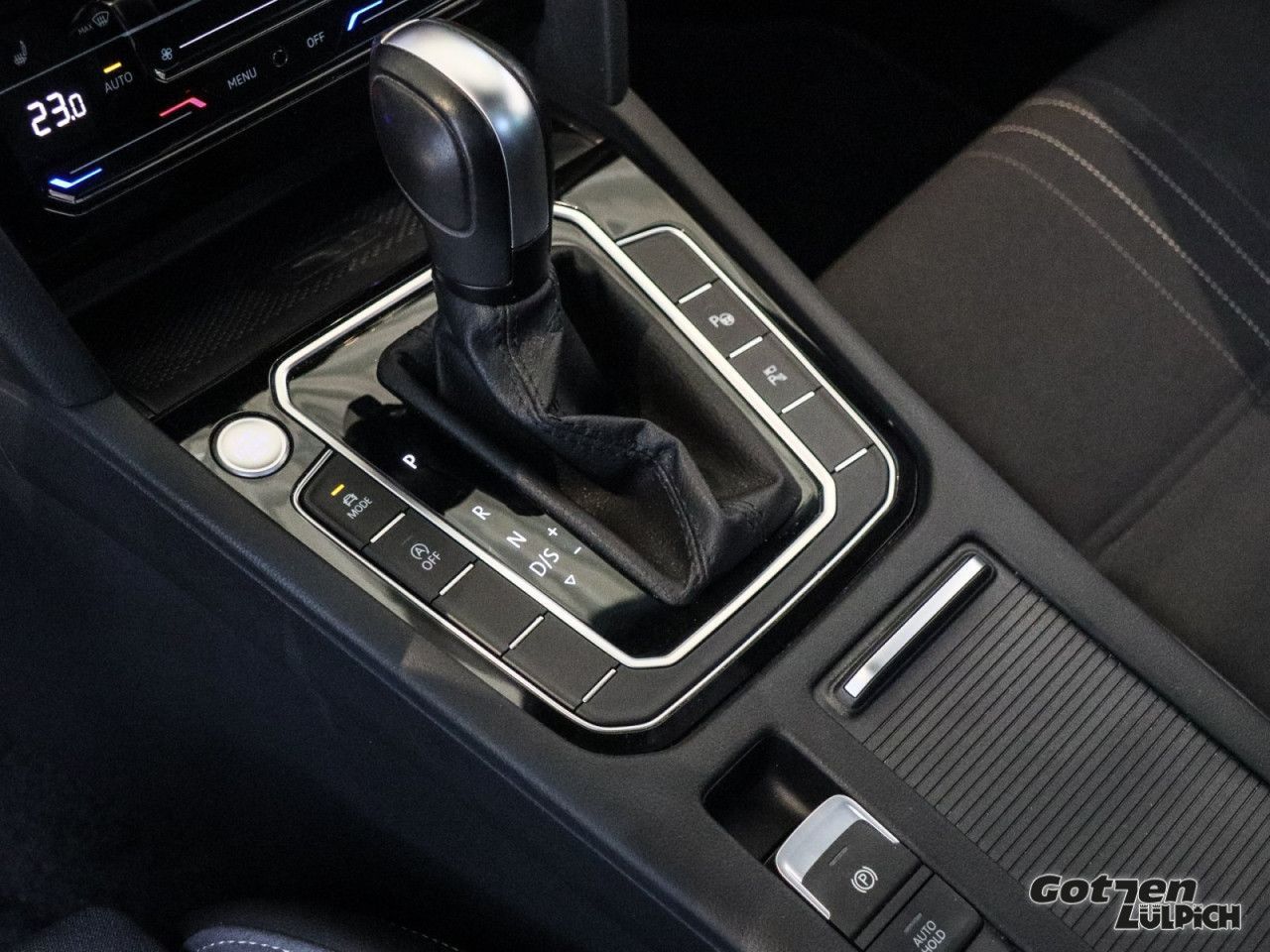 Fahrzeugabbildung Volkswagen Passat Variant Alltrack 4Motion 2,0TDI Q.DRIVE