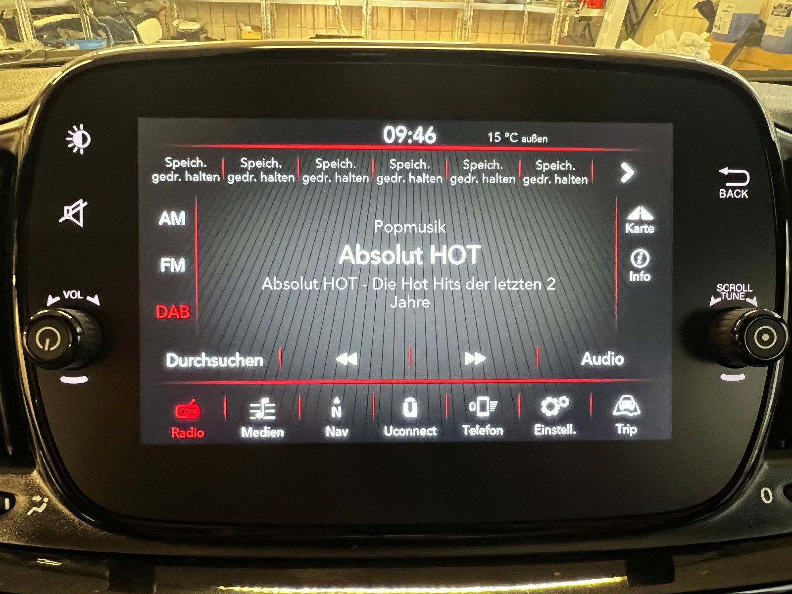 Fahrzeugabbildung Fiat 500C 1.0 Hybrid Dolcevita Cabrio16 Zoll NAVI DAB