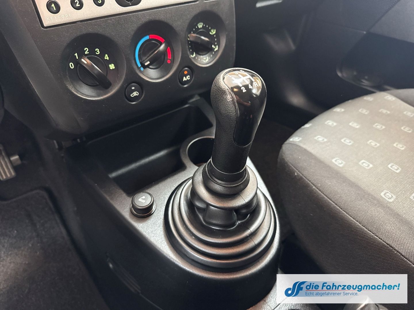 Fahrzeugabbildung Ford Fiesta Viva Klima TÜV NEU eFH BC ZV ABS Servo Ai