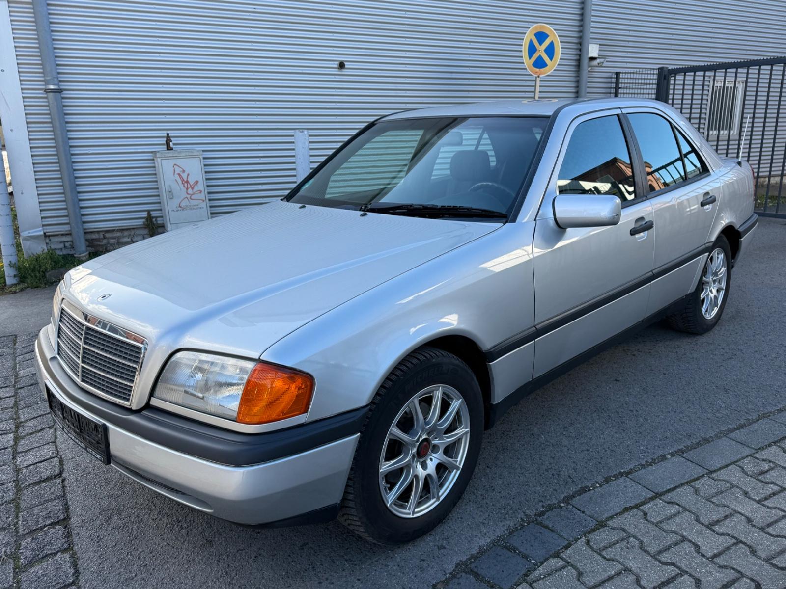 Mercedes-Benz C 180/Automatik/Klima/Neu Inspektion/Oldtimer