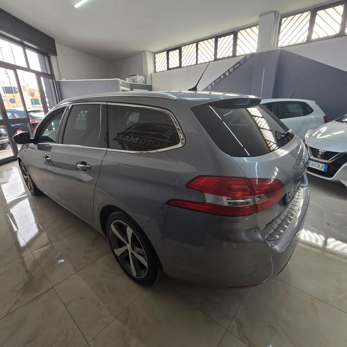 Peugeot 308 2015 — engine 1.560 cm³, 116 HP (85kW)