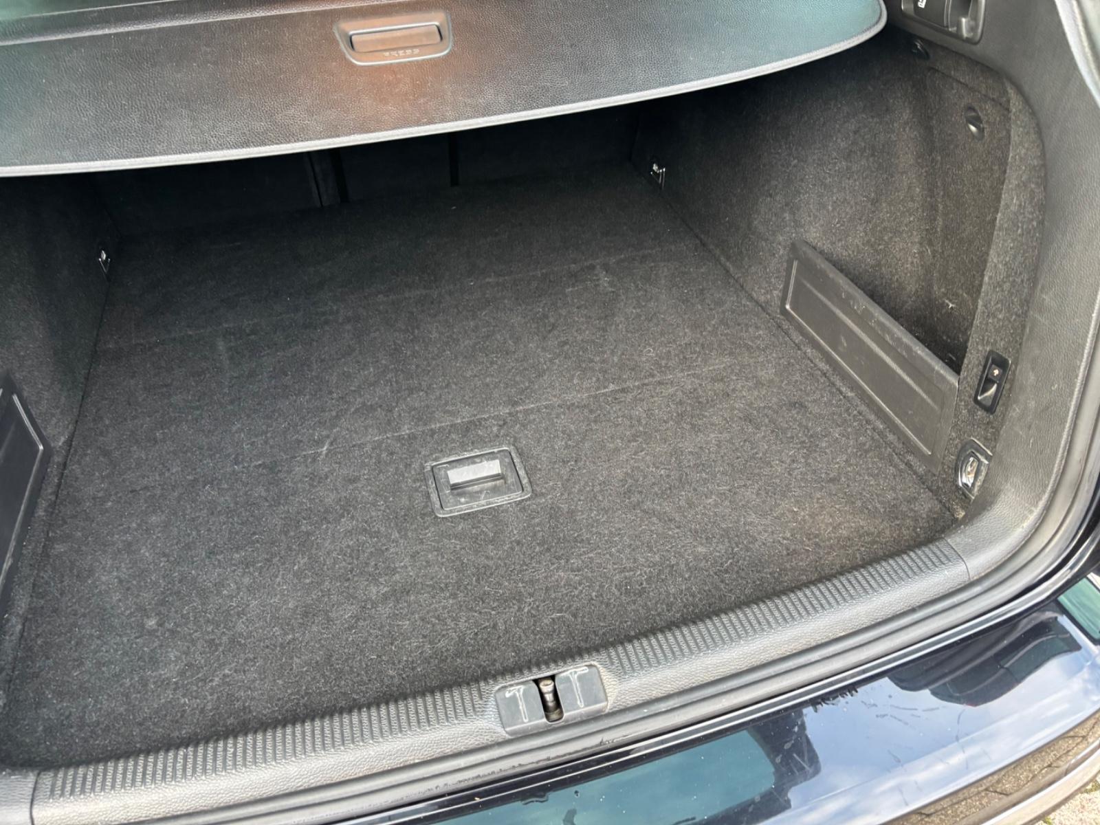 Volkswagen Passat 2014 — photo 14