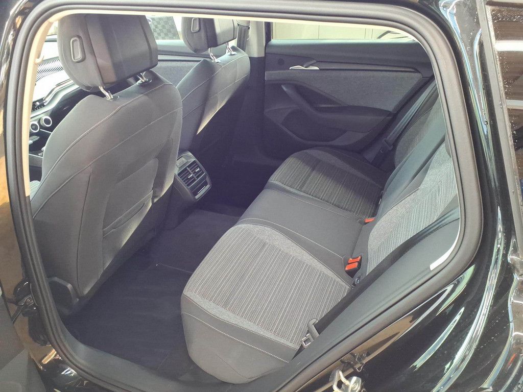 Skoda Superb - Bild 4