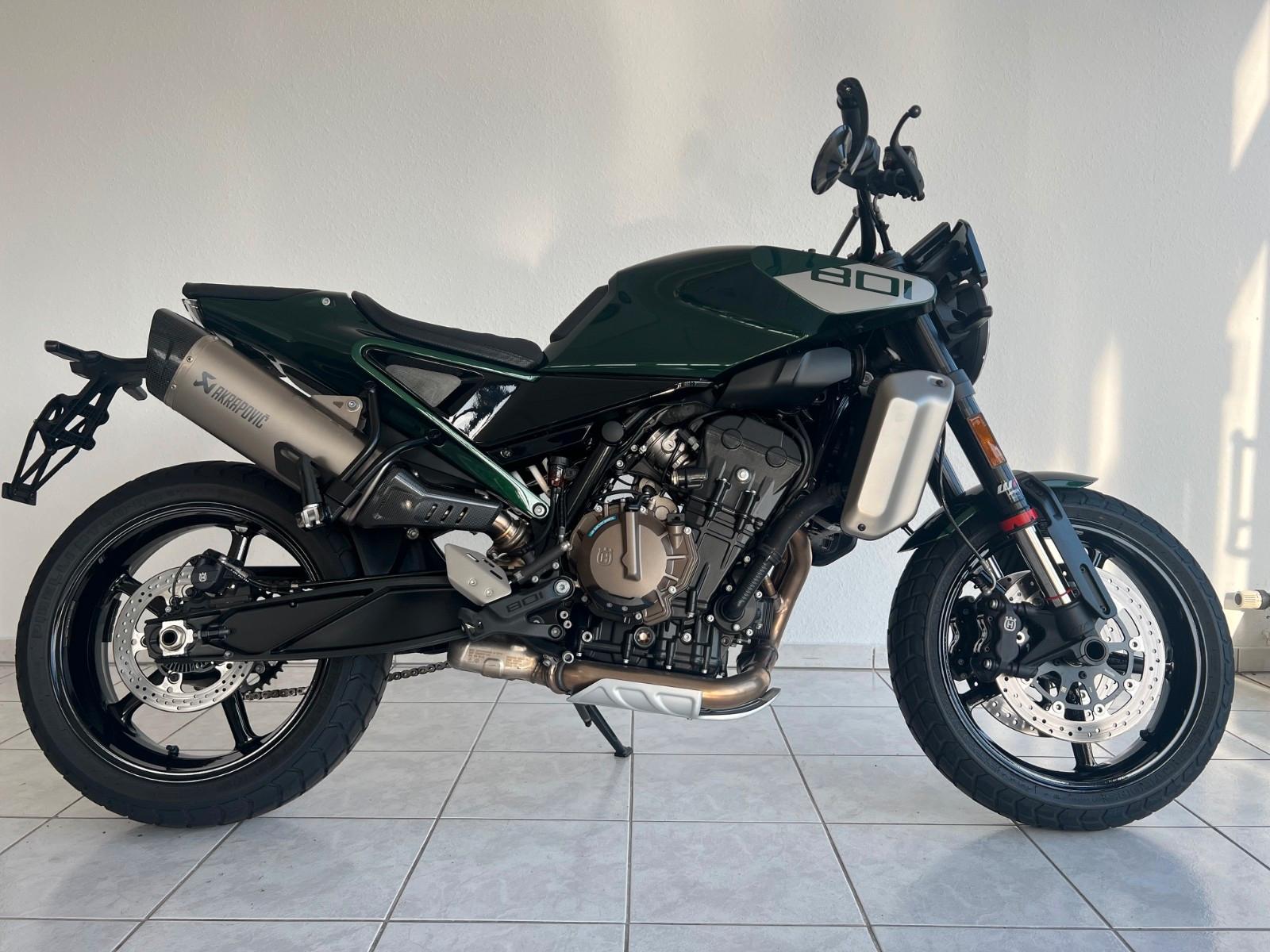 Husqvarna Svartpilen 801 Racing Green
