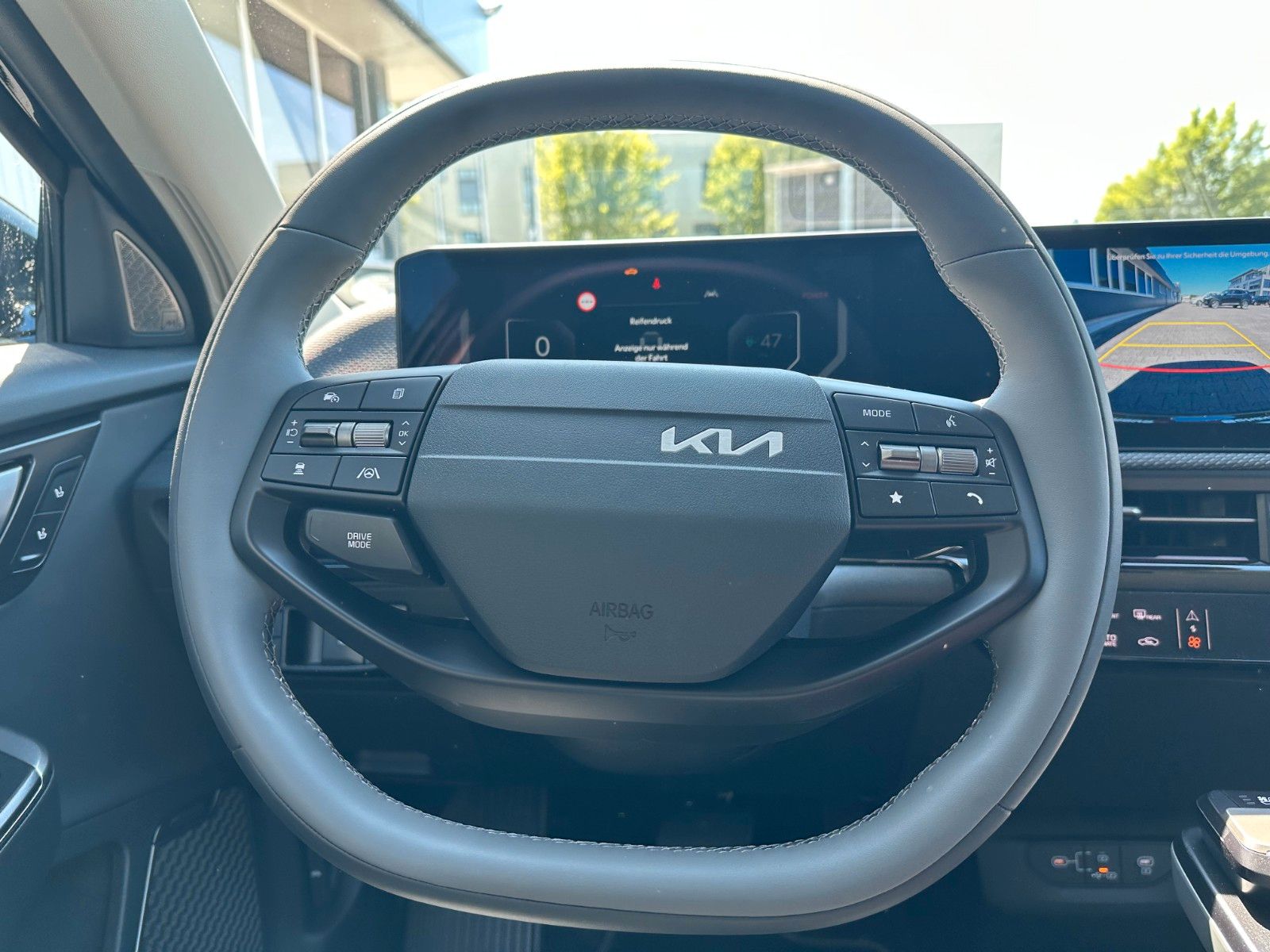 Fahrzeugabbildung Kia EV6 FL EARTH 84 RWD WP CO AS SD DR