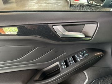 Ford Focus - 12