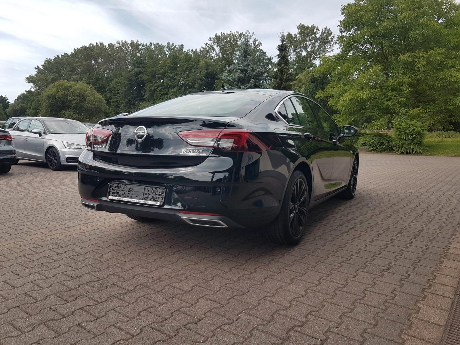 Opel Insignia 2.0 CDTI Elegance LED,NAVI,APP,KAMERA