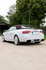Audi Cabriolet - Audi Cabriolet mit Benzin-Antrieb: Cabrio
