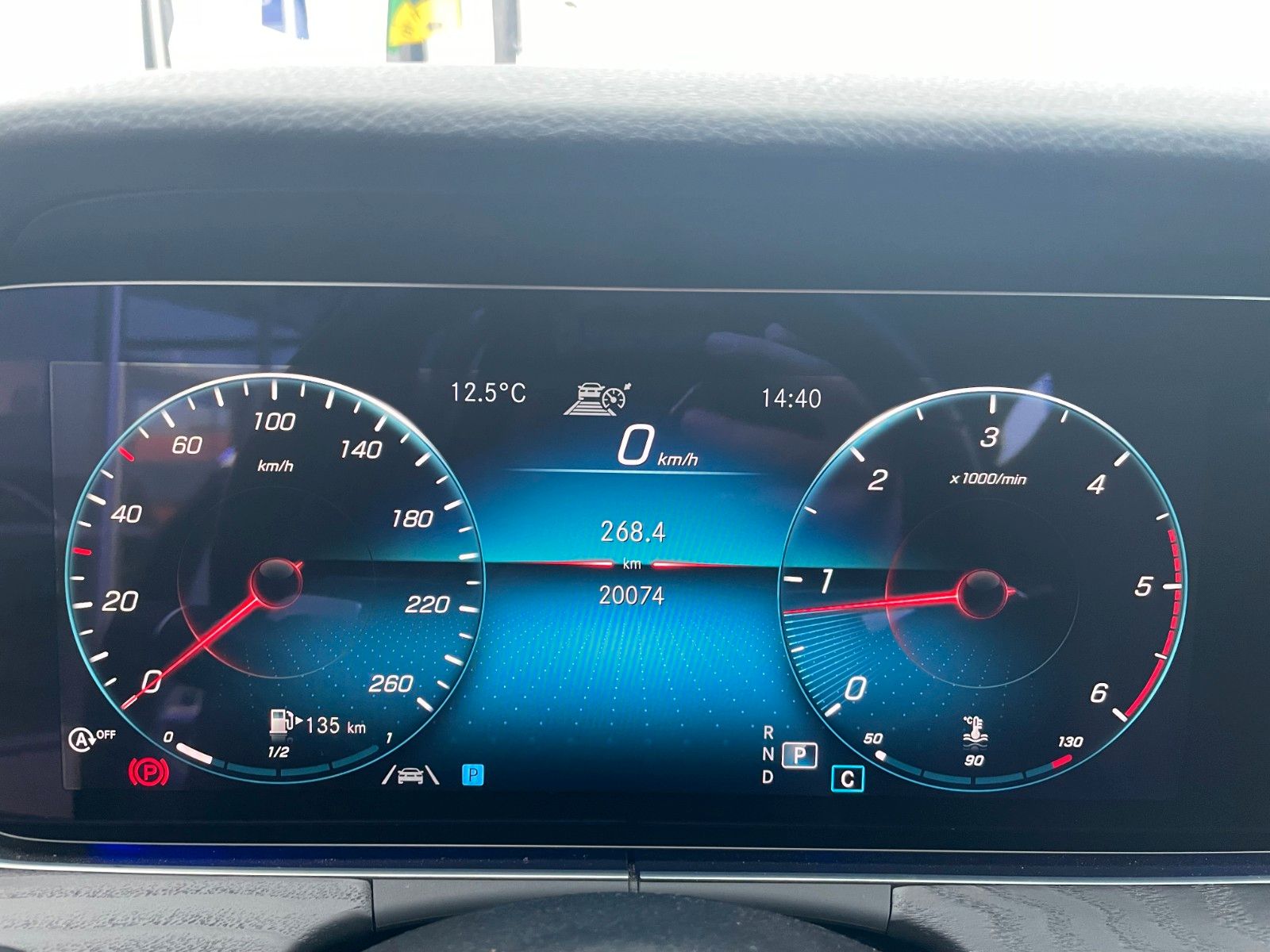 Fahrzeugabbildung Mercedes-Benz E 220 d T Pano+Ambiente+Distr+360°+Comand+DAB